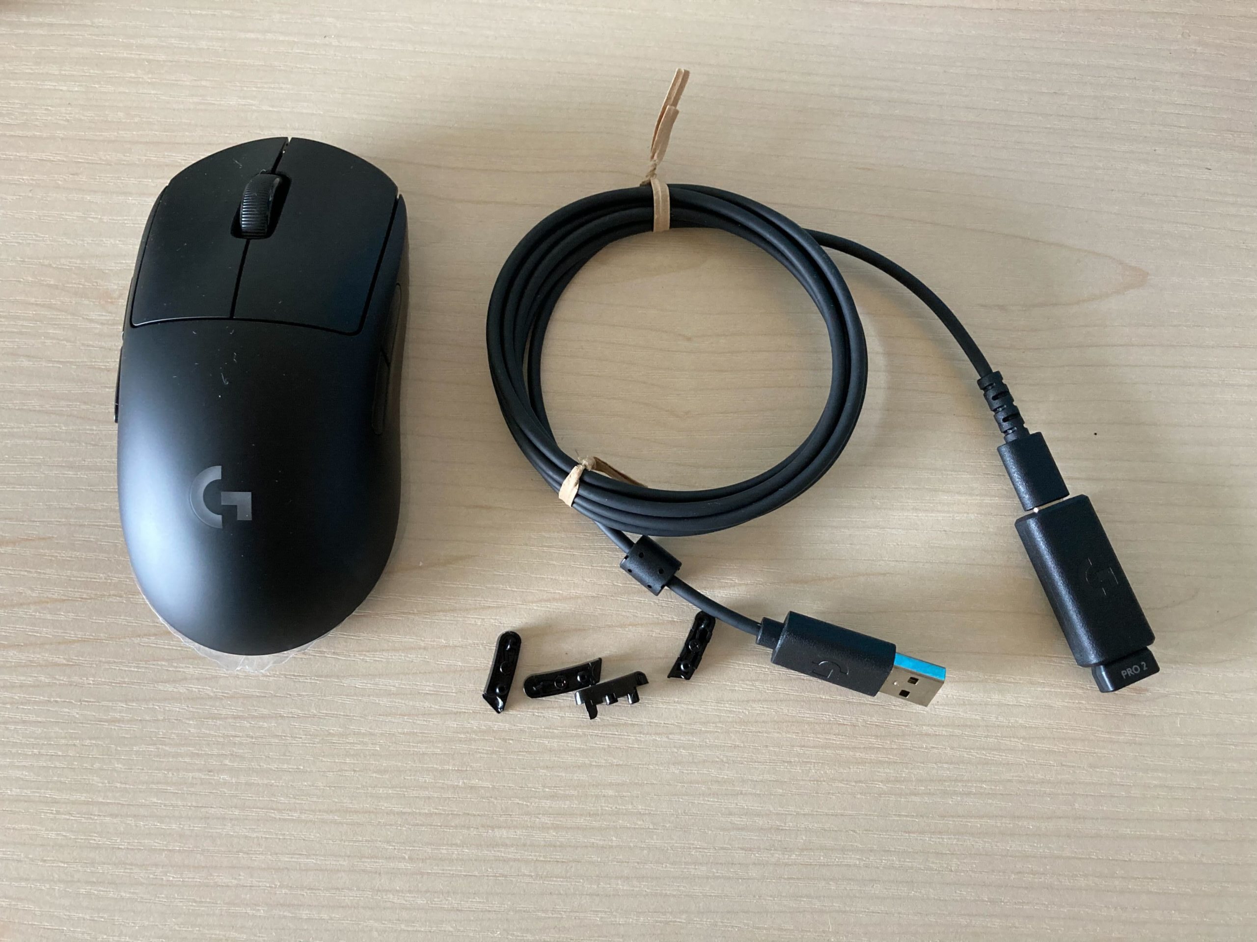 G PRO X SUPERLIGHT 2の箱の中身の画像